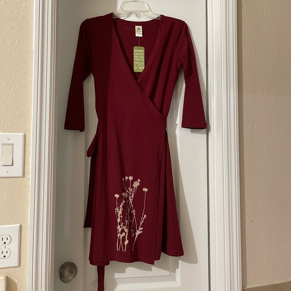 NWT Organic Cotton Wildflower True Wrap Dress